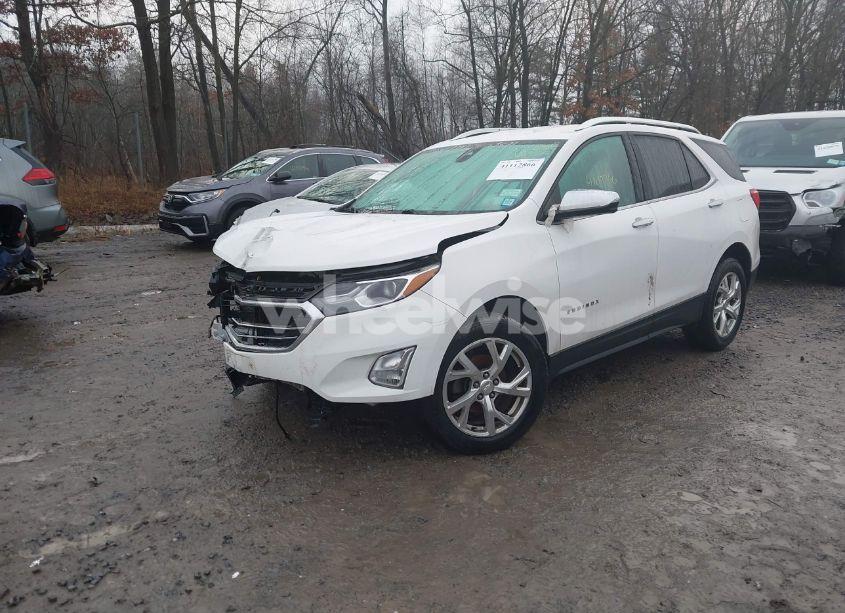 Photo 2 of 2018 Chevrolet Equinox PREMIER (VIN 3GNAXVEV6JL337463)