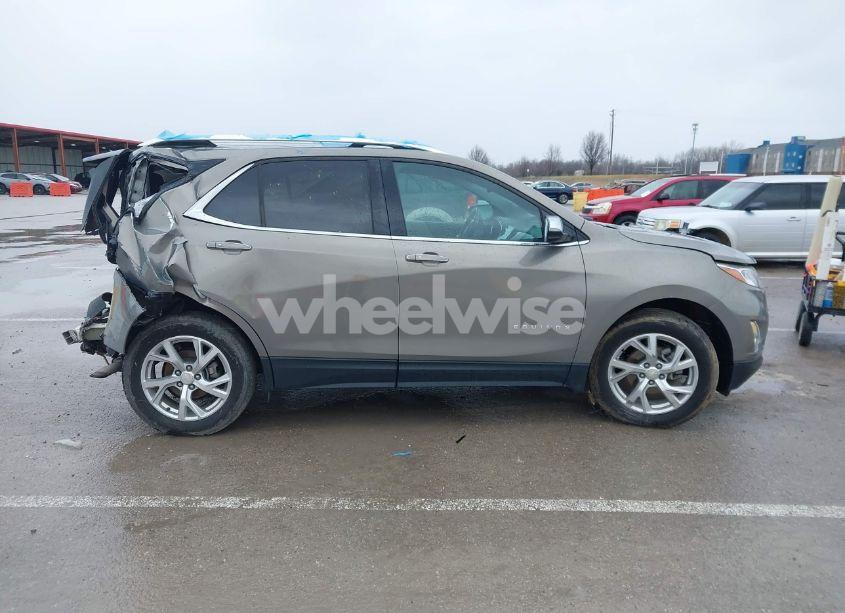 Photo 14 of 2018 Chevrolet Equinox PREMIER (VIN 3GNAXVEV6JS581670)