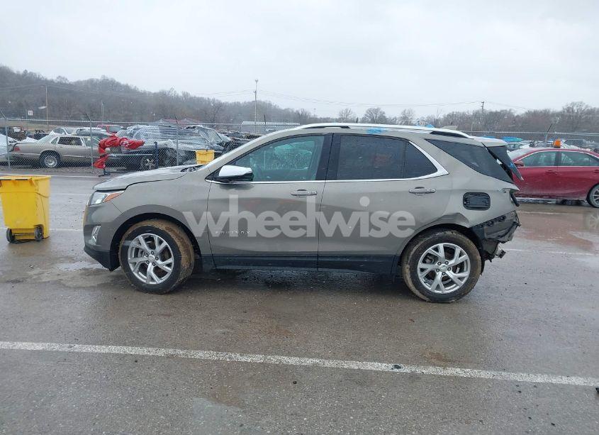 Photo 15 of 2018 Chevrolet Equinox PREMIER (VIN 3GNAXVEV6JS581670)