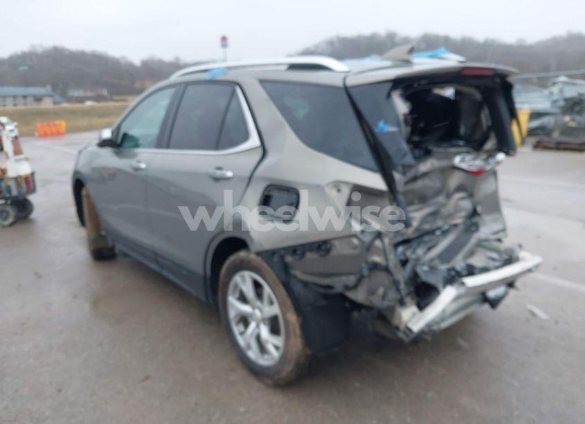 Photo 3 of 2018 Chevrolet Equinox PREMIER (VIN 3GNAXVEV6JS581670)