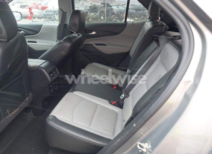 Photo 8 of 2018 Chevrolet Equinox PREMIER (VIN 3GNAXVEV6JS581670)