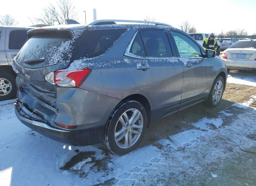 Photo 4 of 2018 Chevrolet Equinox PREMIER (VIN 3GNAXVEV7JL117264)