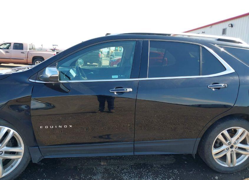 Photo 15 of 2018 Chevrolet Equinox PREMIER (VIN 3GNAXVEV8JL103938)