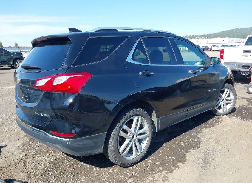 Photo 4 of 2018 Chevrolet Equinox PREMIER (VIN 3GNAXVEV8JL103938)