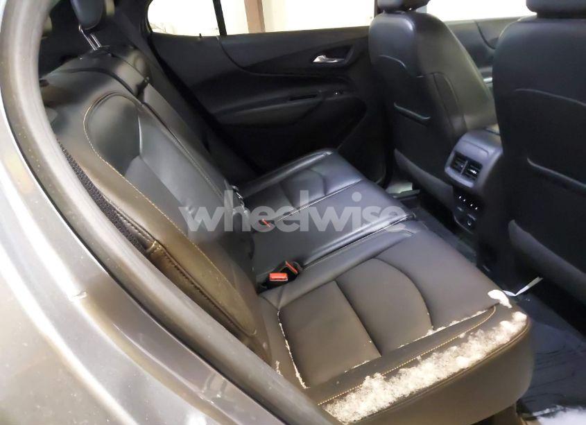 Photo 8 of 2018 Chevrolet Equinox PREMIER (VIN 3GNAXVEV9JL113460)