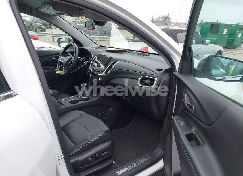 Photo 5 of 2018 Chevrolet Equinox PREMIER (VIN 3GNAXVEV9JS601345)