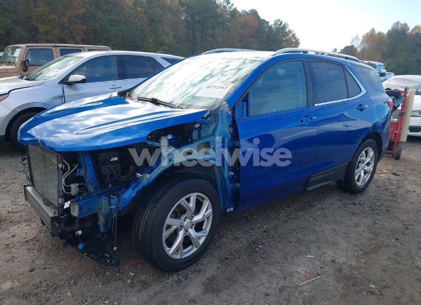 Photo 2 of 2019 Chevrolet Equinox LT (VIN 3GNAXVEX3KS523177)