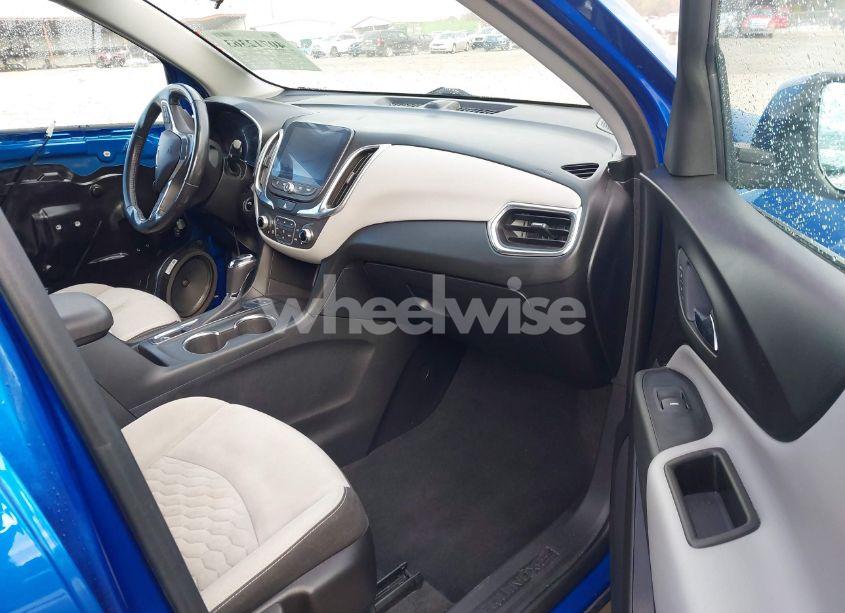 Photo 5 of 2019 Chevrolet Equinox LT (VIN 3GNAXVEX3KS523177)