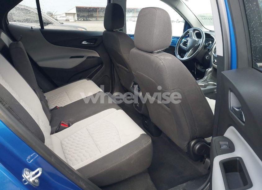 Photo 8 of 2019 Chevrolet Equinox LT (VIN 3GNAXVEX3KS523177)