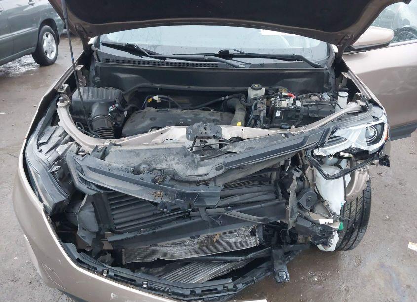 Photo 10 of 2019 Chevrolet Equinox LT (VIN 3GNAXVEX4KL119542)