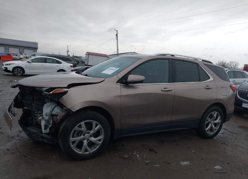 Photo 14 of 2019 Chevrolet Equinox LT (VIN 3GNAXVEX4KL119542)