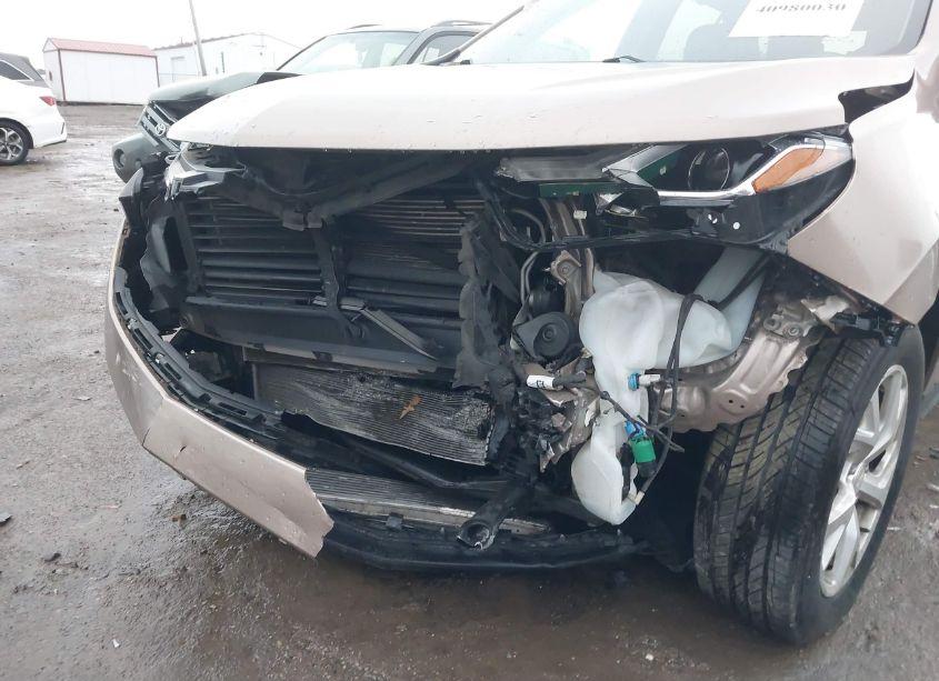 Photo 6 of 2019 Chevrolet Equinox LT (VIN 3GNAXVEX4KL119542)