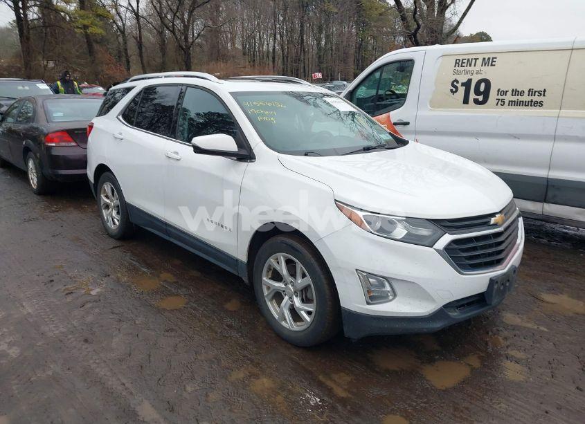 2019 Chevrolet Equinox LT (VIN 3GNAXVEX4KS565373) main photo