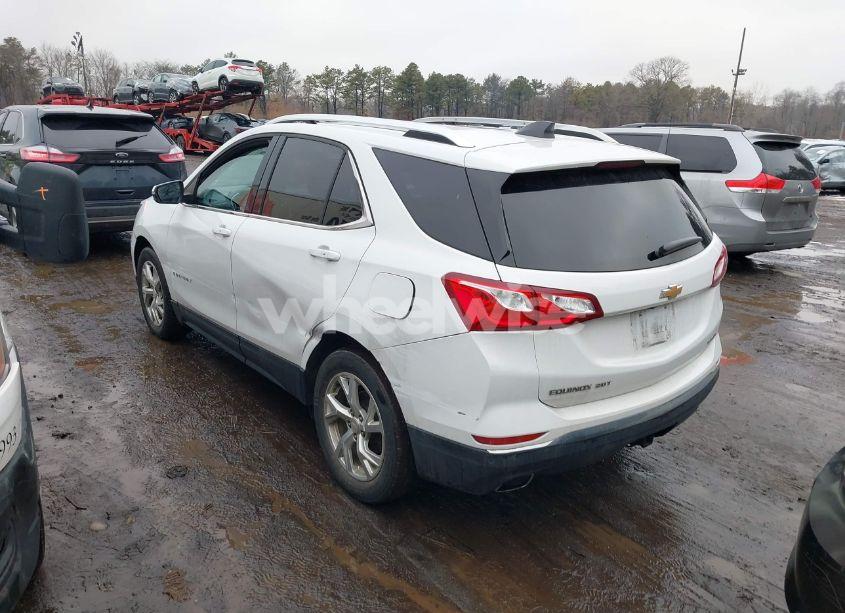 Photo 3 of 2019 Chevrolet Equinox LT (VIN 3GNAXVEX4KS565373)