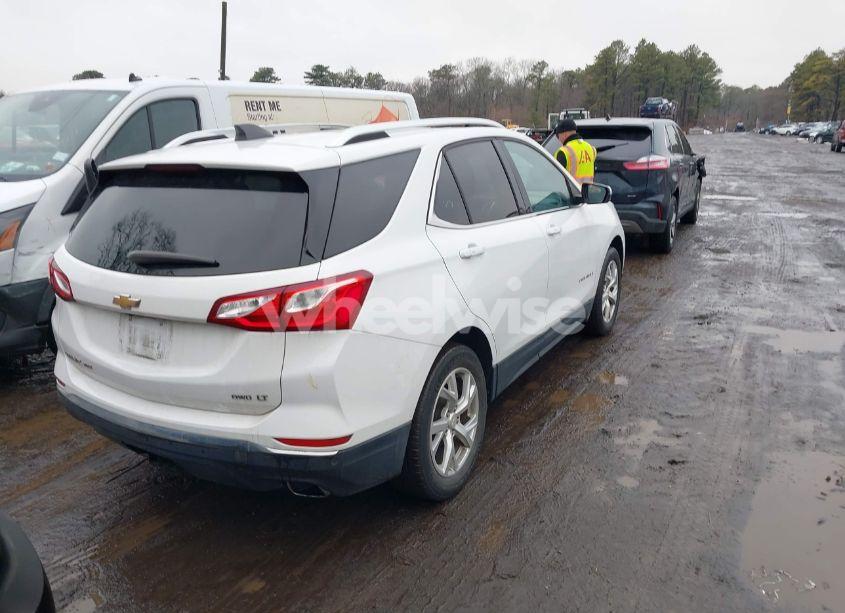 Photo 4 of 2019 Chevrolet Equinox LT (VIN 3GNAXVEX4KS565373)