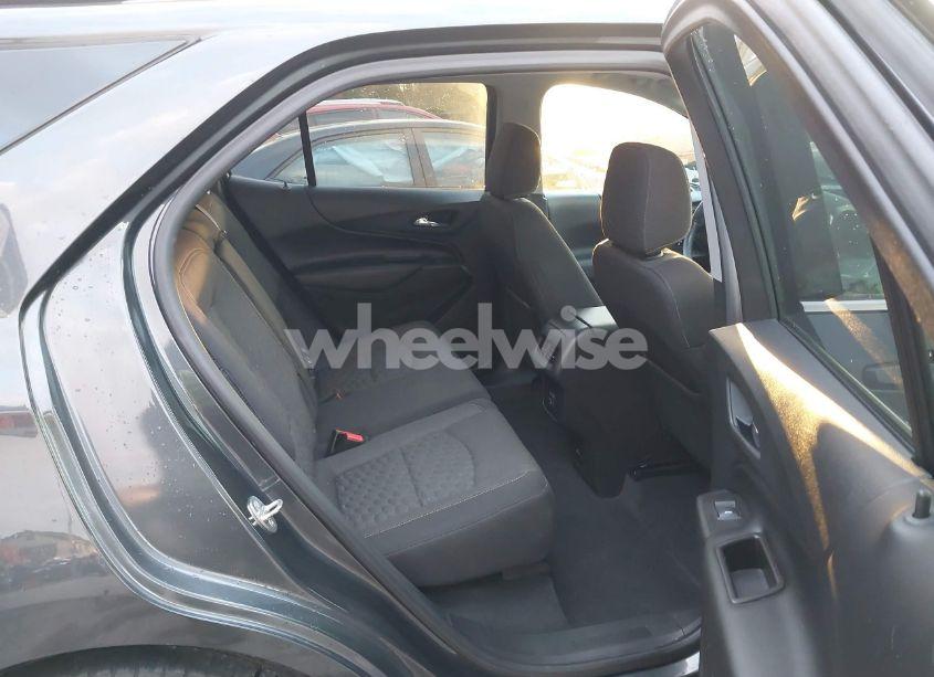 Photo 8 of 2019 Chevrolet Equinox LT (VIN 3GNAXVEX5KL208634)