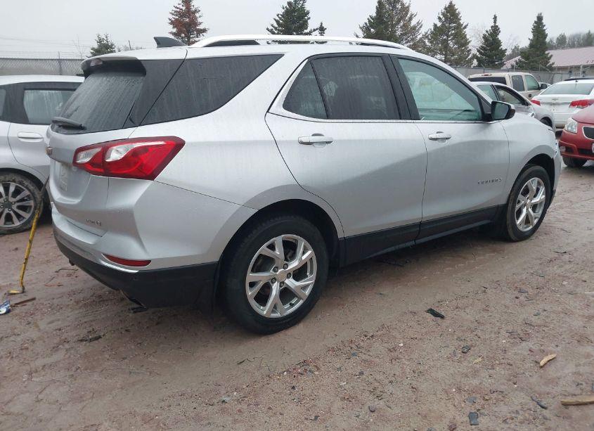 Photo 4 of 2020 Chevrolet Equinox AWD LT 2.0L TURBO (VIN 3GNAXVEX7LS699389)