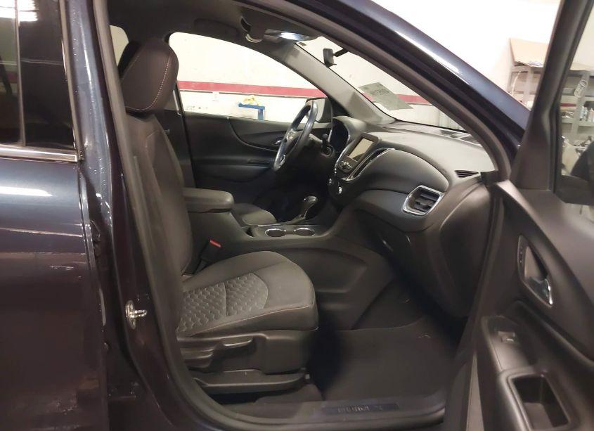 Photo 5 of 2019 Chevrolet Equinox LT (VIN 3GNAXVEX8KL290763)