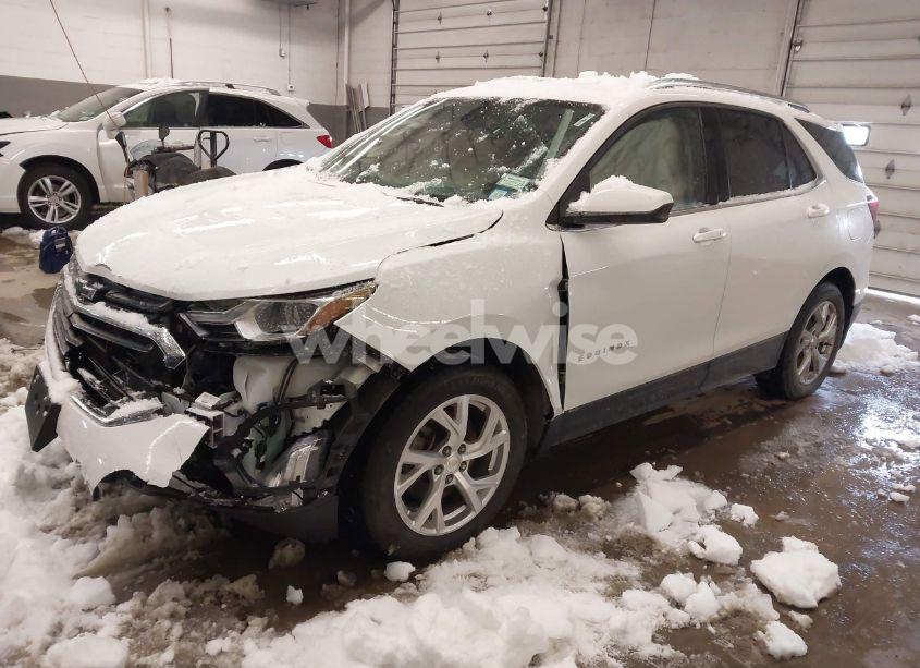 Photo 2 of 2020 Chevrolet Equinox AWD LT 2.0L TURBO (VIN 3GNAXVEX8LS528196)