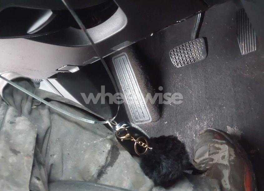 Photo 11 of 2019 Chevrolet Equinox LT (VIN 3GNAXVEX9KS615975)