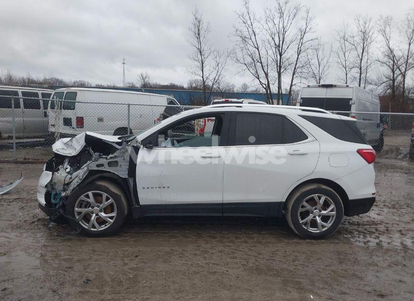 Photo 15 of 2019 Chevrolet Equinox LT (VIN 3GNAXVEX9KS615975)