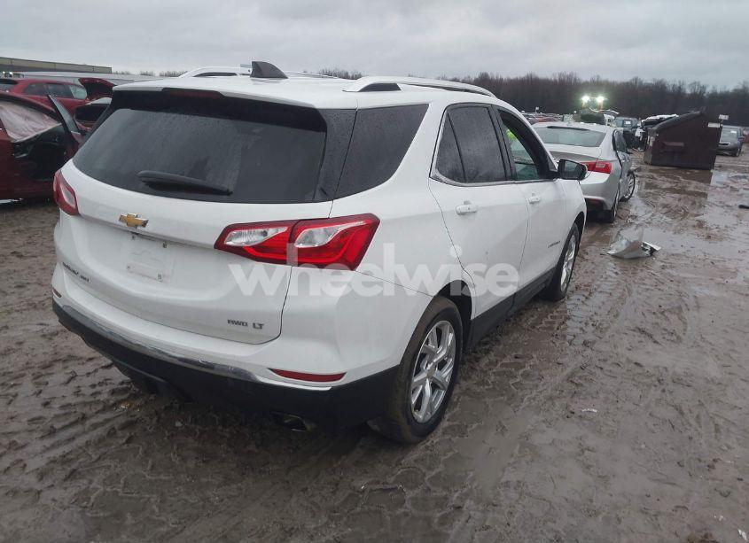 Photo 4 of 2019 Chevrolet Equinox LT (VIN 3GNAXVEX9KS615975)