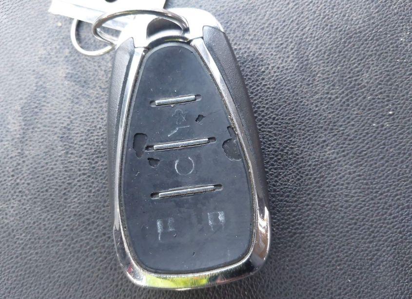 Photo 11 of 2019 Chevrolet Equinox LT (VIN 3GNAXVEXXKL127032)