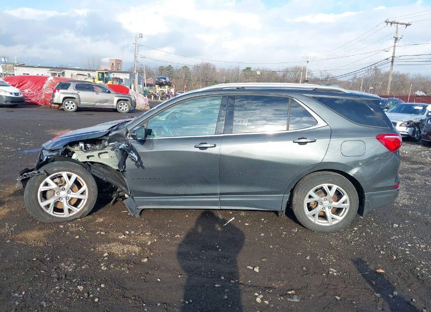 Photo 14 of 2019 Chevrolet Equinox LT (VIN 3GNAXVEXXKL127032)