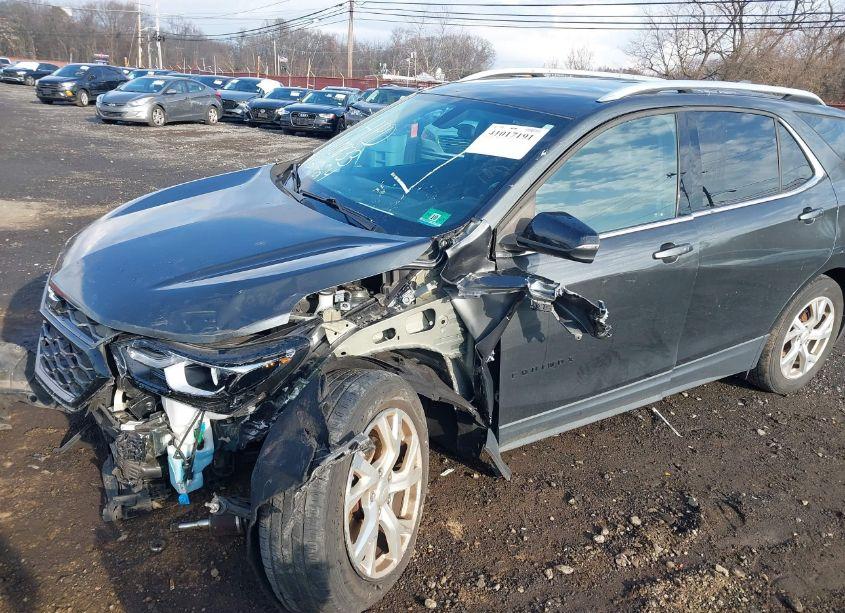 Photo 17 of 2019 Chevrolet Equinox LT (VIN 3GNAXVEXXKL127032)