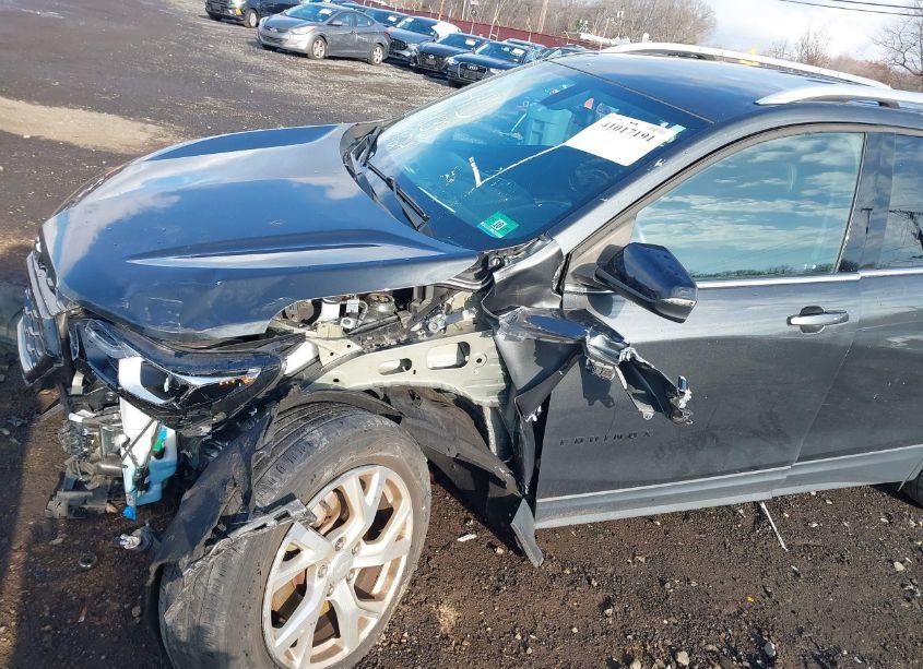 Photo 20 of 2019 Chevrolet Equinox LT (VIN 3GNAXVEXXKL127032)