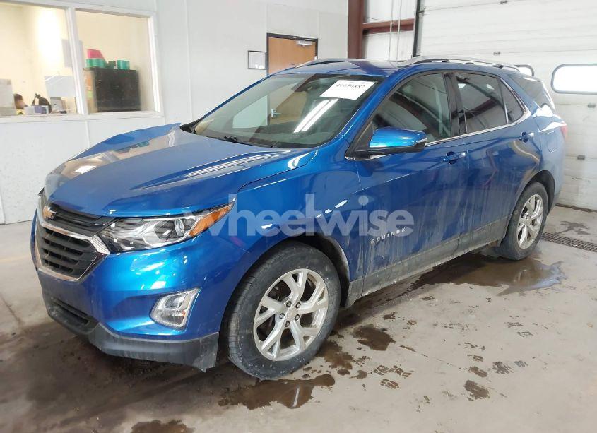Photo 2 of 2019 Chevrolet Equinox LT (VIN 3GNAXVEXXKS577219)