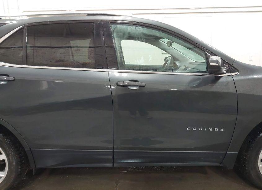 Photo 14 of 2019 Chevrolet Equinox LT (VIN 3GNAXVEXXKS642621)