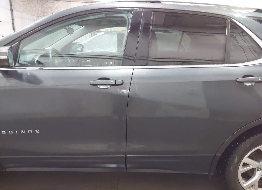 Photo 15 of 2019 Chevrolet Equinox LT (VIN 3GNAXVEXXKS642621)