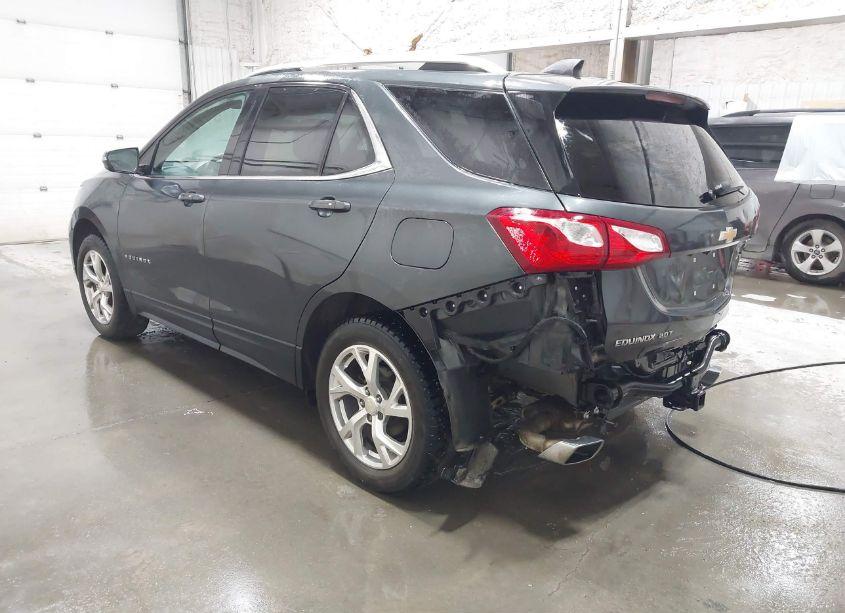 Photo 3 of 2019 Chevrolet Equinox LT (VIN 3GNAXVEXXKS642621)
