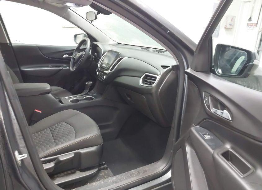 Photo 5 of 2019 Chevrolet Equinox LT (VIN 3GNAXVEXXKS642621)