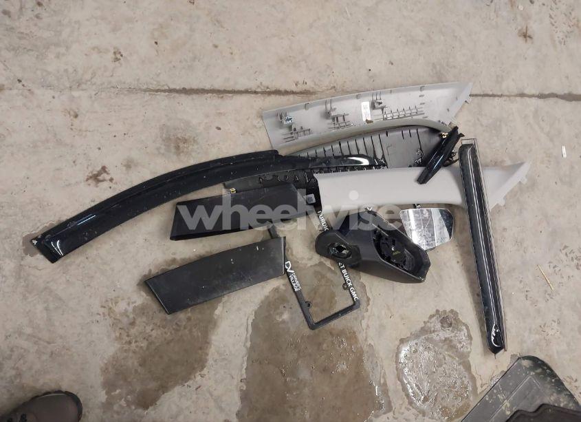 Photo 12 of 2020 Chevrolet Equinox AWD LT 2.0L TURBO (VIN 3GNAXVEXXLL161540)