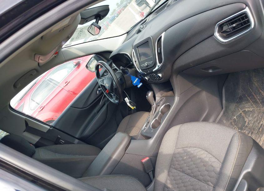 Photo 5 of 2020 Chevrolet Equinox AWD LT 2.0L TURBO (VIN 3GNAXVEXXLS586729)