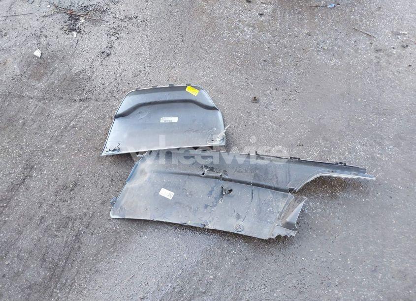 Photo 12 of 2024 Chevrolet Equinox AWD RS (VIN 3GNAXWEG1RS232953)