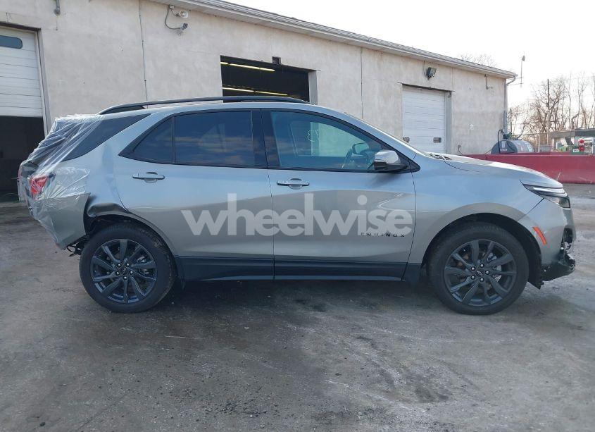 Photo 14 of 2024 Chevrolet Equinox AWD RS (VIN 3GNAXWEG1RS232953)