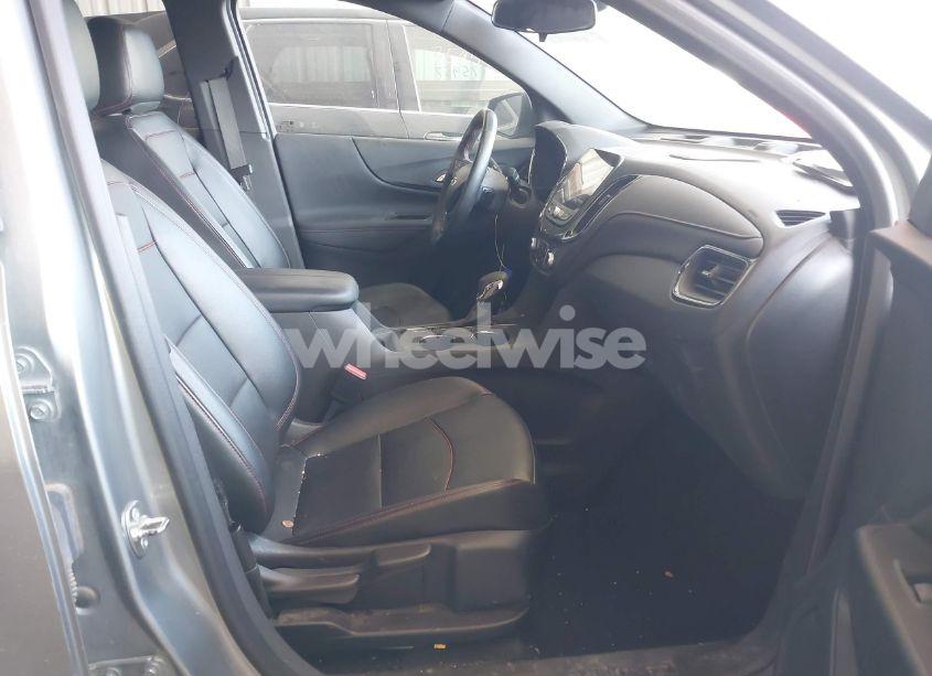 Photo 5 of 2023 Chevrolet Equinox AWD RS (VIN 3GNAXWEG4PS190968)