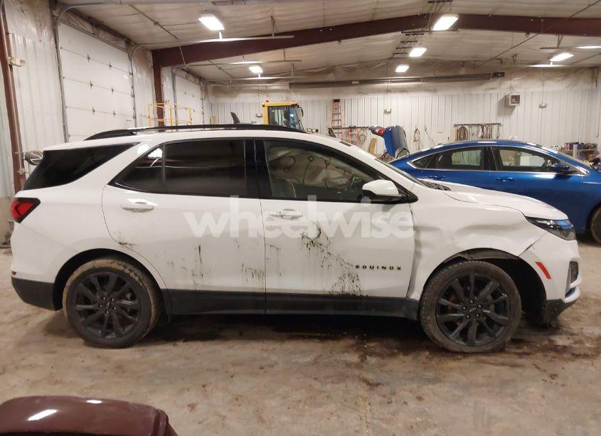 Photo 13 of 2024 Chevrolet Equinox AWD RS (VIN 3GNAXWEG4RL220533)