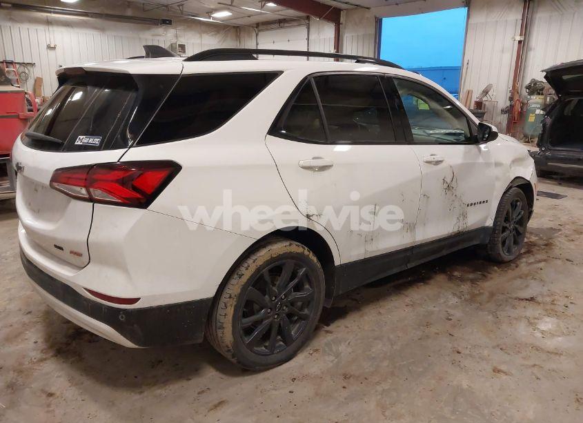 Photo 4 of 2024 Chevrolet Equinox AWD RS (VIN 3GNAXWEG4RL220533)