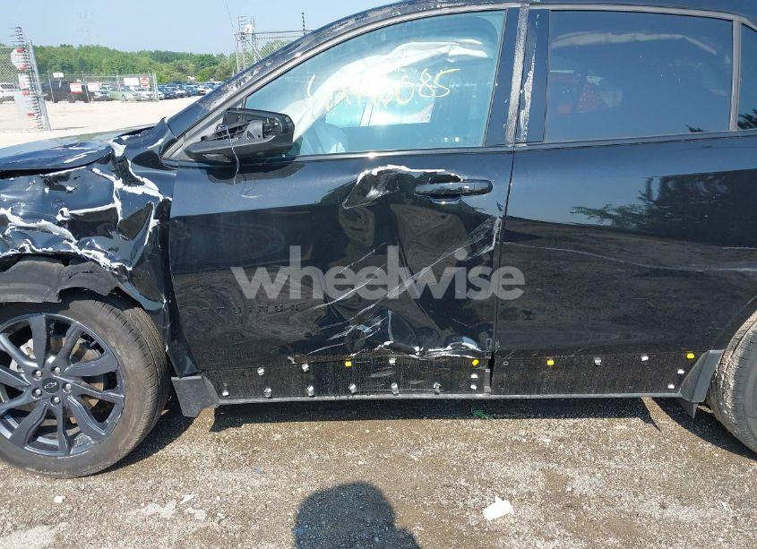 Photo 18 of 2024 Chevrolet Equinox AWD RS (VIN 3GNAXWEG5RL272639)