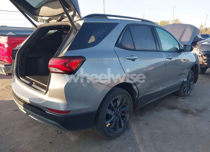 Photo 4 of 2024 Chevrolet Equinox AWD RS (VIN 3GNAXWEG6RS156579)