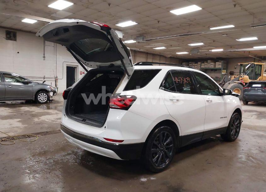 Photo 4 of 2023 Chevrolet Equinox AWD RS (VIN 3GNAXWEG7PL269786)