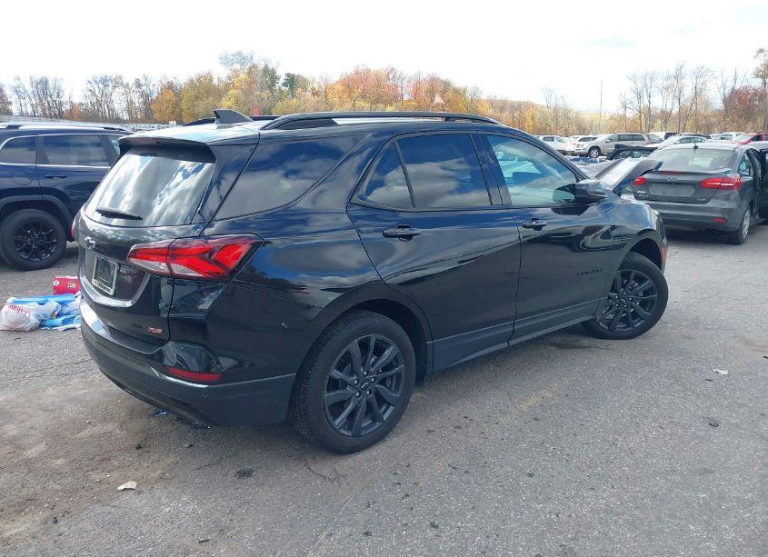 Photo 4 of 2023 Chevrolet Equinox AWD RS (VIN 3GNAXWEG8PL231337)