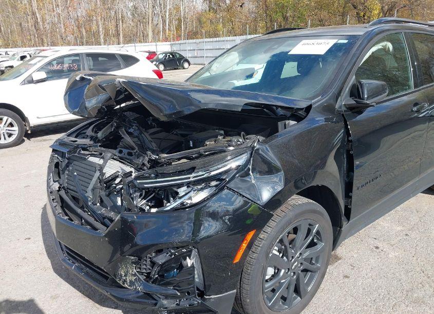 Photo 6 of 2023 Chevrolet Equinox AWD RS (VIN 3GNAXWEG8PL231337)