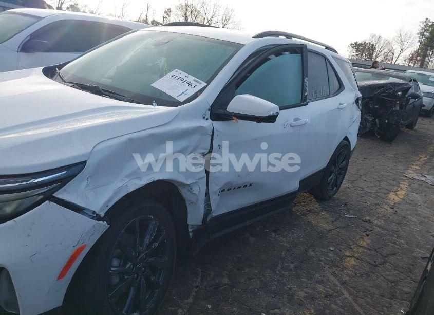 Photo 6 of 2023 Chevrolet Equinox AWD RS (VIN 3GNAXWEG9PS139899)