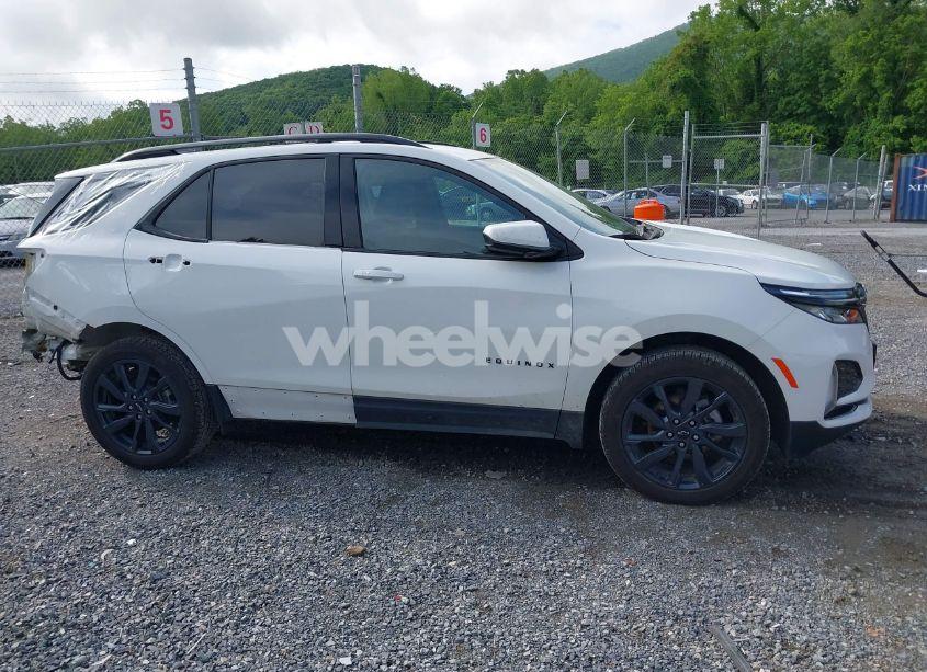 Photo 13 of 2024 Chevrolet Equinox AWD RS (VIN 3GNAXWEG9RS155748)