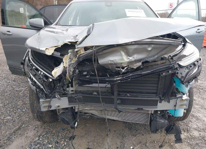 Photo 6 of 2024 Chevrolet Equinox AWD RS (VIN 3GNAXWEGXRS101634)